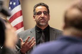 Larry nassar's wife was nowhere to be seen when the former usa gymnastics doctor was sentenced to between 40 and 175 years for years of sexual abuse though stephanie nassar was not present for her husband's sentencing or court proceedings, there were some who made reference to the family. Donations Pour In For Dad Who Tried To Attack Larry Nassar In Court Crime Police Nola Com