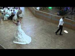 Hochzeitstanz Mal Anders F B Youtube Wedding Dresses Mermaid Wedding Dress Mermaid Wedding