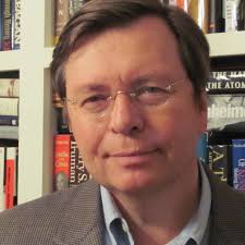 Charles Lewis (journalist)