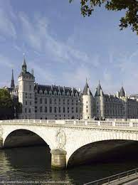 Kings and queens, servants, judges, aristocrats. Conciergerie Palace Mail Conciergerie Palace Mail Conciergerie Palace Mail Conciergerie Palace Mail Little Palace Hotel In Paris Starting At Qar225 Destinia Sleep In A Palace Dine