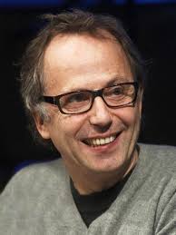 Labro l'engage sur son film tout peut arriver en 1969, suivi de rohmer dans le genou de claire, puis. Fabrice Luchini Biographie Et Filmographie
