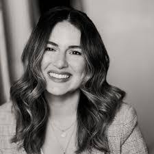 Meagan Potter's Instagram, Twitter & Facebook