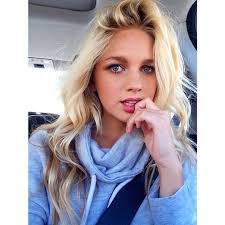 Natalie Lang's Instagram, Twitter & Facebook