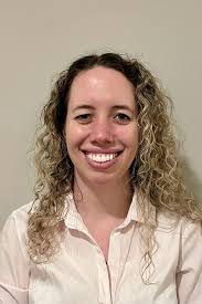 Danielle Dutra's Instagram, Twitter & Facebook