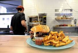 Torcatis En Ville Burger Maison Perpignan Restaurant Avis Numero De Telephone Photos Tripadvisor