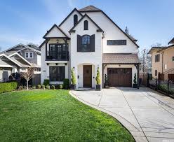 1633 39th Street Sacramento Ca 95816 The Bishop Real Estate Group Sacramento Homes For Sale Real Estate House Styles