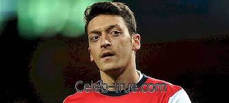 وقال بلوم البالغ من العمر 24 سنة لقد كنت خائفا في البداية من هذا القرار، لكني بعد ذلك تشجعت وأخبرت والدي بإشهار إسلامي معتبرا أن الإسلام دين الأمل والقوة. Ø³ÙŠØ±Ø© Ù…Ø³Ø¹ÙˆØ¯ Ø£ÙˆØ²ÙŠÙ„ Ø­Ù‚Ø§Ø¦Ù‚ Ø§Ù„Ø·ÙÙˆÙ„Ø© Ø§Ù„Ø­ÙŠØ§Ø© Ø§Ù„Ø£Ø³Ø±ÙŠØ© ÙˆØ¥Ù†Ø¬Ø§Ø²Ø§Øª Ù„Ø§Ø¹Ø¨ ÙƒØ±Ø© Ø§Ù„Ù‚Ø¯Ù… Ø§Ù„Ø£Ù„Ù…Ø§Ù†ÙŠ Ø§Ù„Ø±ÙŠØ§Ø¶ÙŠÙŠÙ†