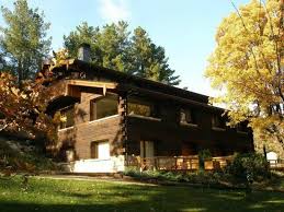 La casa tiene 60 m2 construidos, 2 dormitorios con armarios, 1 baño con plato. La Mejor Casa Rural De La Sierra De Madrid Opiniones Del Hotel Hotel Rural Las Rozuelas Cercedilla Opiniones En Tripadvisor