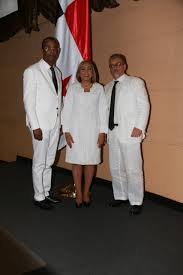 Agradezco a Dios que me guía, a mi familia que es mi apoyo e inspiración, a  los diputados que con determinación y valentía afrontaron el reto de elegir  por el respeto a