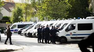 The estelle mouzin case is a french criminal case which began on 9 january 2003 with the disappearance of estelle mouzin in the city of guermantes in france. Le Pere D Estelle Mouzin 13 Ans Apres La Disparition De Sa Fille Continue De Se Battre Femme Actuelle Le Mag