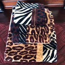 Cheetah animal print in black and white bath towel set. The Royal Company Bath The Royal Company Animal Print Bath Towels Poshmark