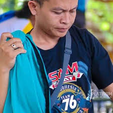 Seruan Menteri Dalam Negeri (Mendagri) Tito Karnavian untuk membangkitkan  kembali sistem keamanan lingkungan alias siskamling di seluruh Indonesia,  memicu perdebatan sengit di ruang publik. Di satu sisi, ajakan ini  dibingkai sebagai upaya