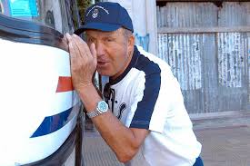 Carlos timoteo griguol murió este lunes, a los 86 años, luego de estar internado desde el 12 de abril luchando contra un cuadro de neumonía y coronavirus. Internaron A Carlos Timoteo Griguol Por Una Afeccion Pulmonar