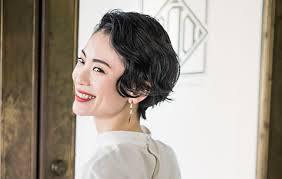 黒髪ショートヘア 前髪なし ありのおしゃれ髪型と黒髪が映えるアレンジ方法 domani 美髪 おしゃれ 髪型 黒髪 ショートヘア