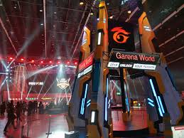 Players freely choose their starting point with their parachute, and aim to stay in the safe zone for as long as possible. Garena World 2019 Was Fully Organized From The 6th To The 7th Of April