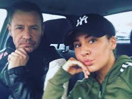 2,641 likes · 27 talking about this. Promi Big Brother Willi Herrens Tochter Ist Raus Und Er Macht Ein Bitteres Gestandnis Bunte De