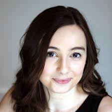 Leonie Maxwell's Instagram, Twitter & Facebook