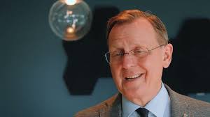 David Thies's Instagram, Twitter & Facebook