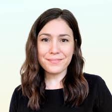 Sara Hahn's Instagram, Twitter & Facebook