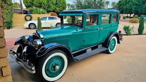Image result for Kewanee Green Light 1932 Nash