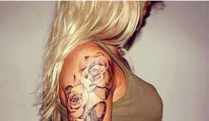 Lasse Dich Von Diesen Schonen Tattoovorlagen Inspirieren Ob Ein Kleines Oder Grosses Tattoo Fur Jede Frau Sollt Tattoo Ideen Frauen Tattoo Frauen Tattoo Ideen
