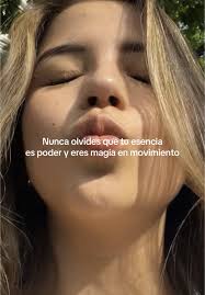 Mari Castro (@maricastro8)