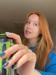 Me and my favorite drink!🤭❤️ what's your favorite drink? 💚🫶