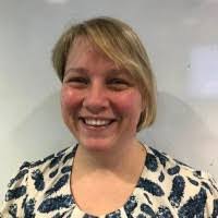 Kara Cartwright's Instagram, Twitter & Facebook