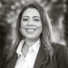 JLL's Latino Empowerment Resource Network has created the LERN Limelight  program to recognize and celebrate the accomplishments of our members.