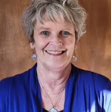 Who provides carpet laying or flooring installation services in Lakeview,  Oregon?