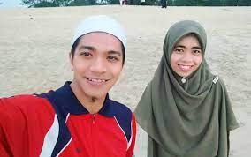 Siakap keli #daifarhan #cerai #kahwin #ustazdaufarhan #daie #daifarhan #isteripertamadaifarhan background music credit goes to. Da I Farhan Mengaku Cerai Isteri Pertama Sedang Sarat Hamil