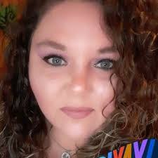 Lindsay Gillen's Instagram, Twitter & Facebook