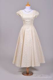 Today's vintage themed wedding has many choices for the 1940s bridesmaid. 1940 S Embroidered Lace Chiffon Tea Length Vintage Wedding Dress Mill Crest Vintage P 1940s Wedding Dress Wedding Gowns Vintage Bride Dress Vintage