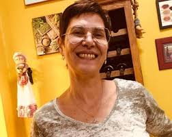 Lì a sud del mondo, dove una densa foresta inesplorata circonda la città di campinas, si può trovare uno storico bruninho con l'1. Vera Mossa Estao Surgindo Otimas Promessas Web Volei