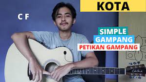 'kota' merupakan lagu dari dere yang turut diproduksi oleh tulus dan petra sihombing. Tutorial Petikan Kota Dere Tutorial Gitar Chord Simple Gampang Youtube