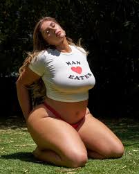 Sophie Hall - Free nude pics, galleries & more at Babepedia