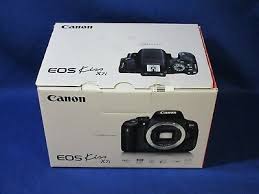 Recently seen out in the wild is the canon eos kiss x7 which looks to be a smaller and lighter version of canon's eos rebel dslr while the size looks about to be the same as the rebel t4i, the canon eos kiss x7 may have a slightly more ergonomic look and. Kiss Canon Eos Kiss X7 Price