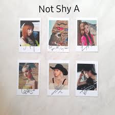 1 Pack Polaroid Itzy Signature For Fan Collection Shopee Malaysia