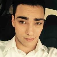 400+ ملفًا شخصيًا يحتوي على “Sakis”