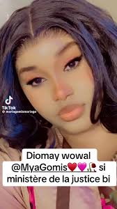 Les Femmes De Diomaye Biographie