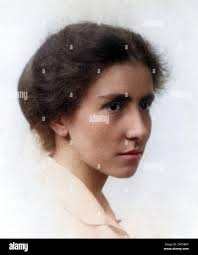 Annie elizabeth hi-res stock photography and images