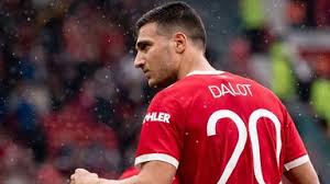 Despite a fall in revenues, ed woodward is bullish pepe scores two stunners and scholes wants ozil at man utd. B8skdja81dshwm