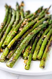 Sauteed Asparagus With Garlic And Oyster Sauce A Sauteed Asparagus With Garlic And Oyster Sauce Recipe That Saute Asparagus Recipes Asparagus Garlic Recipes