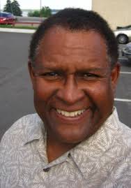 Actor Warren Bowles thanks paramedics for care after onstage cardiac arrest 