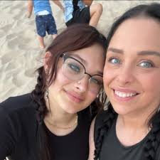 What type of bird laid these eggs in my front yard in western North  Carolina?