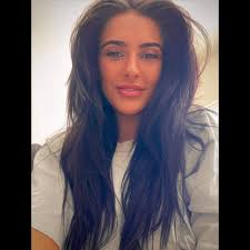 Sabrina Parrish's Instagram, Twitter & Facebook