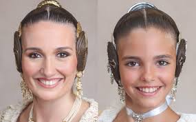 Laura Mengó y Paula Nieto, fallera mayor y fallera mayor infantil de  Valencia 2023