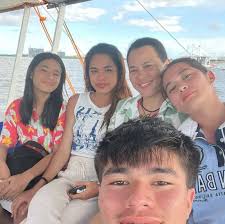 Roger Lee Quotes added a new photo.