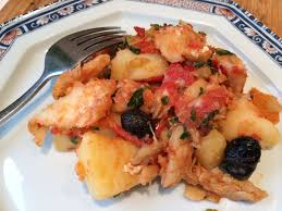 Morue En Sauce Tomate Pomme De Terre Et Capres Recettes De Cuisine Morue Recette Et Morue