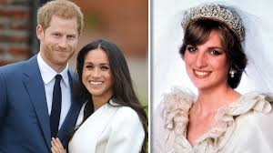 Mai 2018 klokken 12.00 (britisk tid). Prins Harry Haedrer Sin Mor Til Brylluppet Billed Bladet